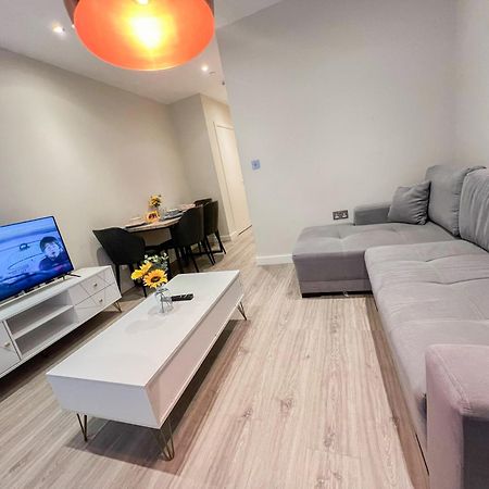 Chic 1-Bedroom Flat In Elephant & Castle, Near The Shard 伦敦 外观 照片