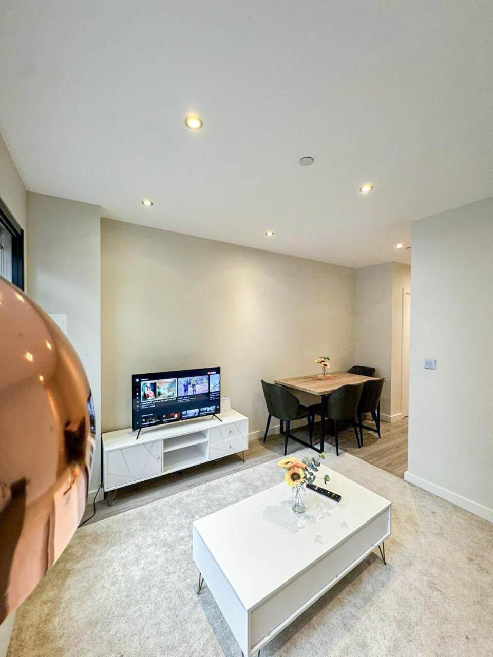 Chic 1-Bedroom Flat In Elephant & Castle, Near The Shard 伦敦 外观 照片